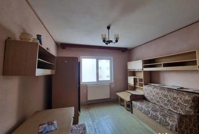 Apartament cu 3 camere decomandat în Bistrița Lac