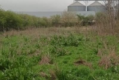 Teren intravilan arabil 3846 mp, Topraisar.Zona buna,sub pretul pietei. Pt locui - 13
