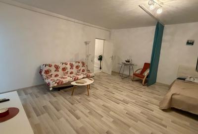 Garsonieră decomandată, mobilată în Vitan