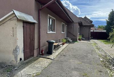 Casă cu 3 camere în Central - 2