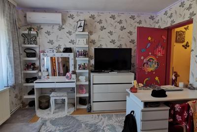 ► Agigea Penny Vila P+1 - 3 Dormitoare+ Living - Teren=302m² Su=141m² 4 Bai - 15