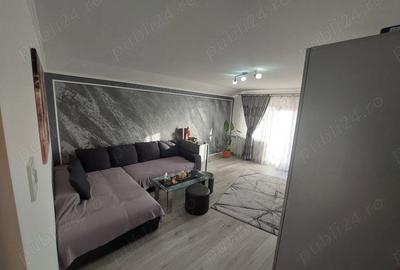 Casă cu 7 camere cu Teren 300 Mp în Năvodari - 4