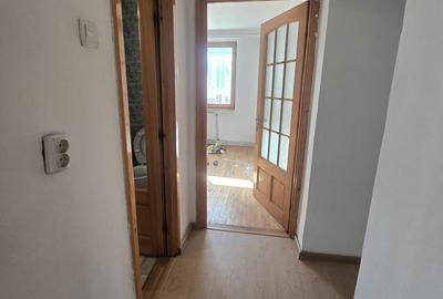 Spațiu comercial, de 67 mp, în Central - 1