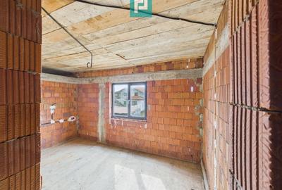 Casă la roșu P+E+M în Șagu - 13