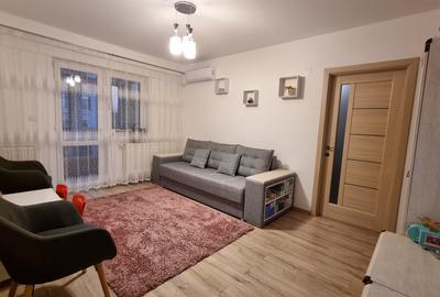 Apartament cu 3 camere decomandat, mobilat în Cug