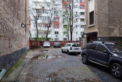 ,3 cam in vila,2 intrari,parter,PARCARE 2 -3 AUTOTURISME, - 1
