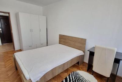 Apartament cu 3 camere decomandat în Gruia - 8