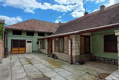 Casa deosebita stil clasic și modern  Str. Samuel Micu Talmaciu - 18