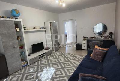 Apartament cu 3 camere decomandat în Tudor