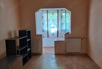 Apartament cu 2 camere semidecomandat în Micro 15 - 12