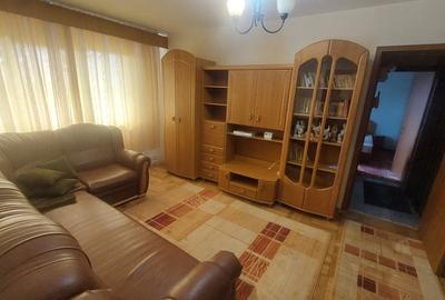 Apartament doua camere semidecomandat, Craiovita zona Racheta