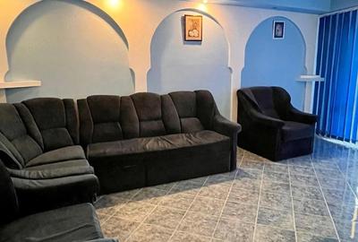 Apartament cu 3 camere decomandat, mobilat în Central - 1