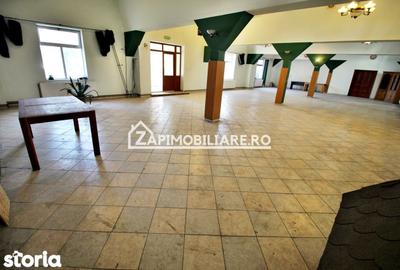 Spațiu comercial, de 200 mp, în Central - 3