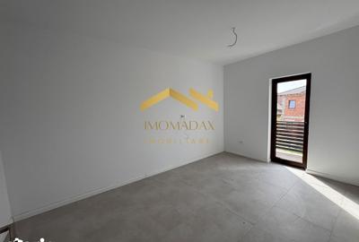 Casă cu 4 camere cu Teren 250 Mp în Sânmihaiu Român