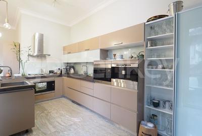 Casă cu 8 camere cu Canalizare în Grădina Icoanei - 6