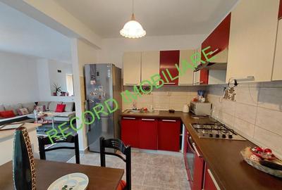 Duplex 4 camere,2 bai Zona Subcetate, Parc Poligon - 2