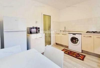 Garsonieră decomandată în Eroii Revoluției - 2