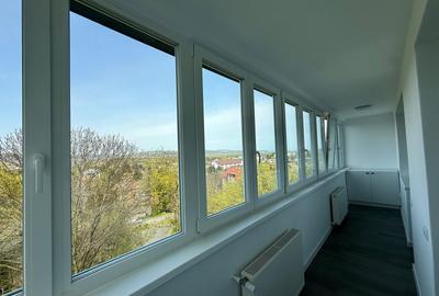 Apartament cu 3 camere decomandat în Cornișa - 14