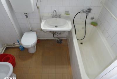 Apartament cu 2 camere decomandat în Romanilor - 16