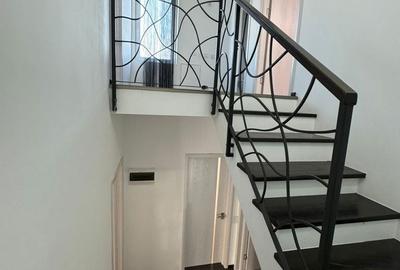 Casă cu 4 camere cu Teren 100 Mp în Central - 13