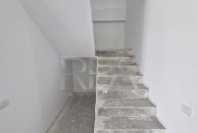 Duplex compus din doua case la 1,3 kilometri de sta?ia de - 23