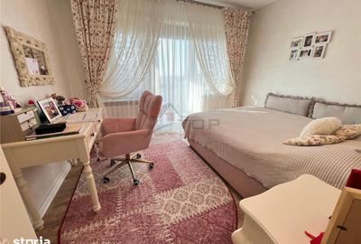 Casă cu 6 camere cu Teren 1500 Mp în Bucium - 2