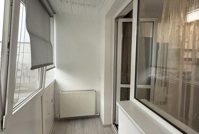 Apartament cu 2 camere decomandat în Cornișa