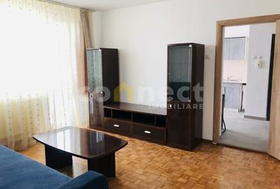 Apartament de 2 camere decomandat.