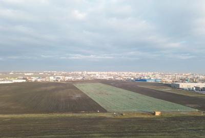 Teren intravilan 2,8 ha industrial deschidere 75 ml soseaua Constantei - 1