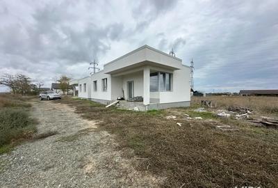 Casa parter Navodari str. Campului colt cu Garii - 1