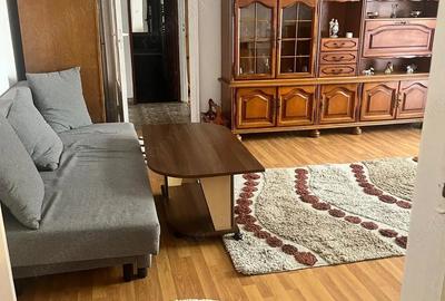 Apartament cu 3 camere semidecomandat în Central - 2