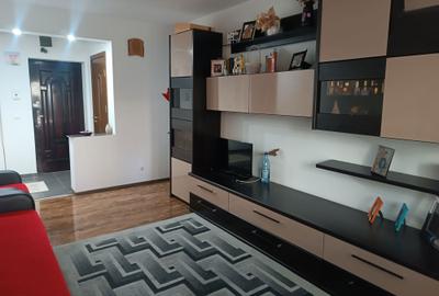 Apartament cu 3 camere decomandat în Caracal - 7
