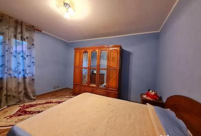 Casă cu 7 camere cu Teren 3141 Mp în Ploștina - 11