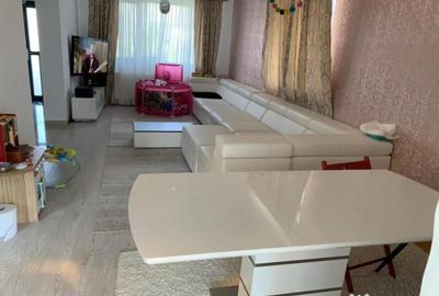 Casă cu 4 camere cu Canalizare în Domnești - 3