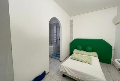 Duplex cu 9 camere cu Canalizare în Central - 13