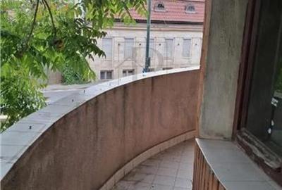 Apartament cu 3 camere decomandat în Dorobanților - 2