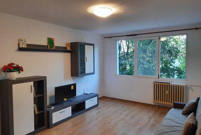 Apartament cu 3 camere decomandat, mobilat în Drumul Taberei