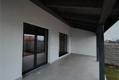 Duplex pe parter - asfalt - toate utilitatile. - 4