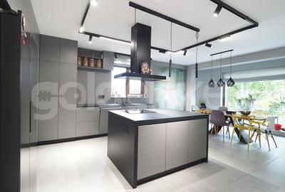 Casă individuală cu 6 camere cu Canalizare în Odăi - 6