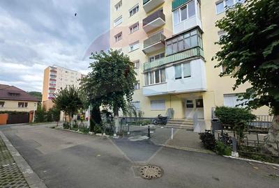 Apartament 3 camere cartier Dupa Zid- Medias - 1