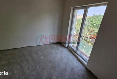 Casă cu 4 camere cu Canalizare în Central - 5