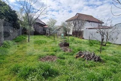 Casă cu 2 camere cu Teren 651 Mp în Romanești - 9