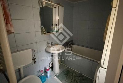 Casă individuală cu 4 camere cu Canalizare în Central - 4