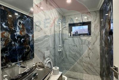 Casă cu 6 camere cu Teren 560 Mp în Malu Mare - 6
