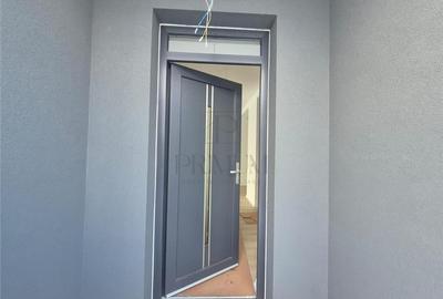 Duplex finalizat - superb - 3 camere - zona exclusivista - panouri solare - fini - 5