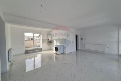 Penthouse cu 4 camere decomandat în Kogălniceanu - 2