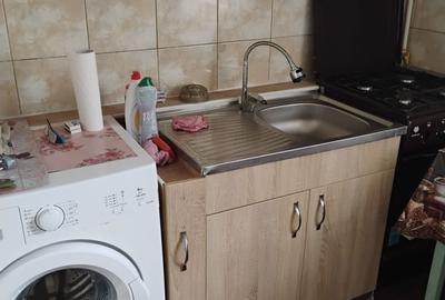 Garsonieră decomandată în Central - 7