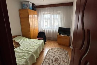 Apartament cu 3 camere decomandat în Dacia - 10