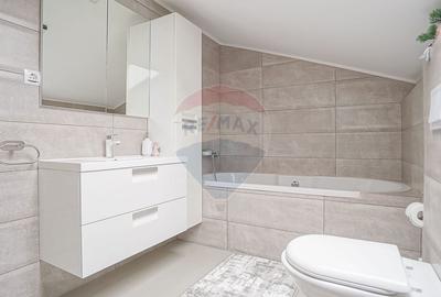 Apartament cu 4 camere decomandat, mobilat în Florilor - 17