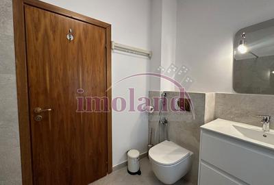 Apartament cu 4 camere decomandat, mobilat în Primăverii